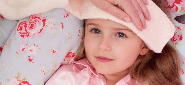 niña con resfriado
