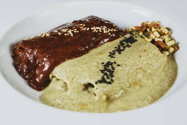 Mole verde y mole rojo