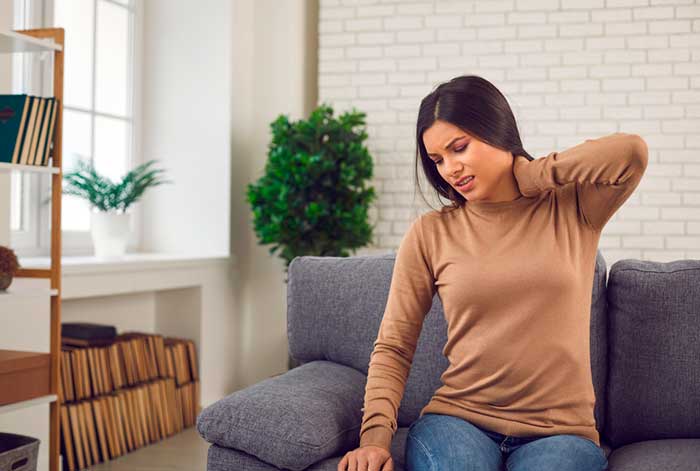 Mujer con dolor de espalda